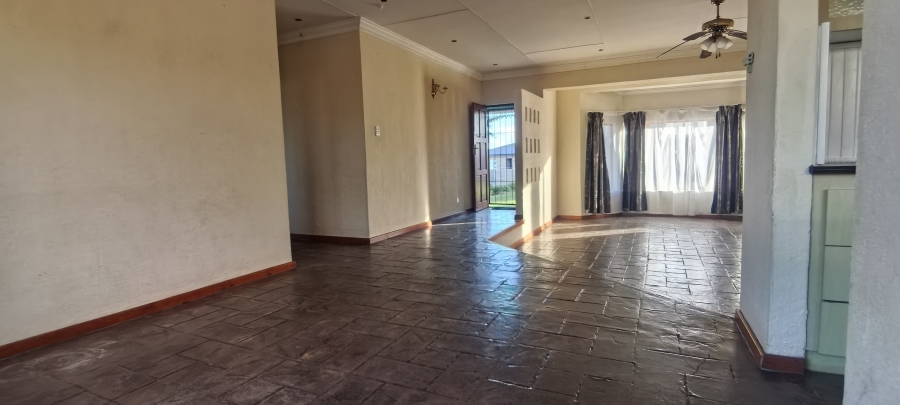 3 Bedroom Property for Sale in Dana Bay Western Cape